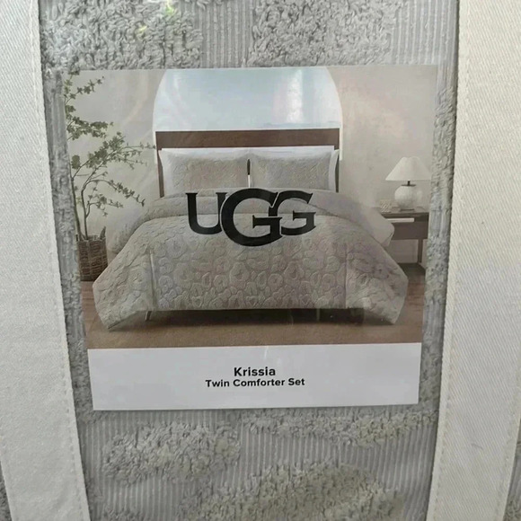 Ugg Krissia Twin Comforter Set - Picture 3 of 4